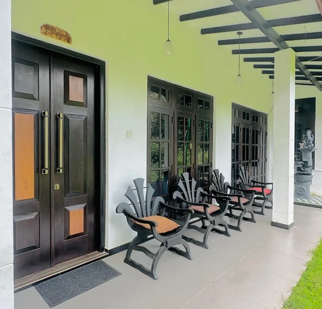 Hill Top Villa Kandy Holiday home