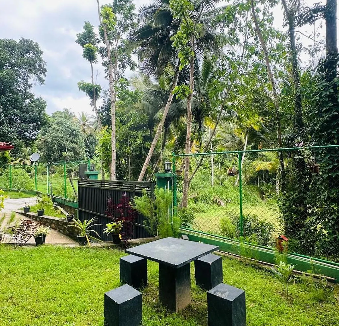Hill Top Villa Kandy Holiday home